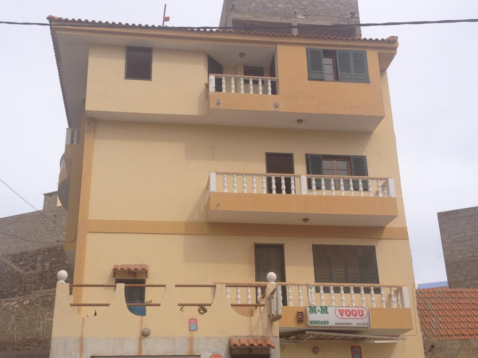 Residencial Monte Cara Bed & Breakfast Mindelo Eksteriør bilde